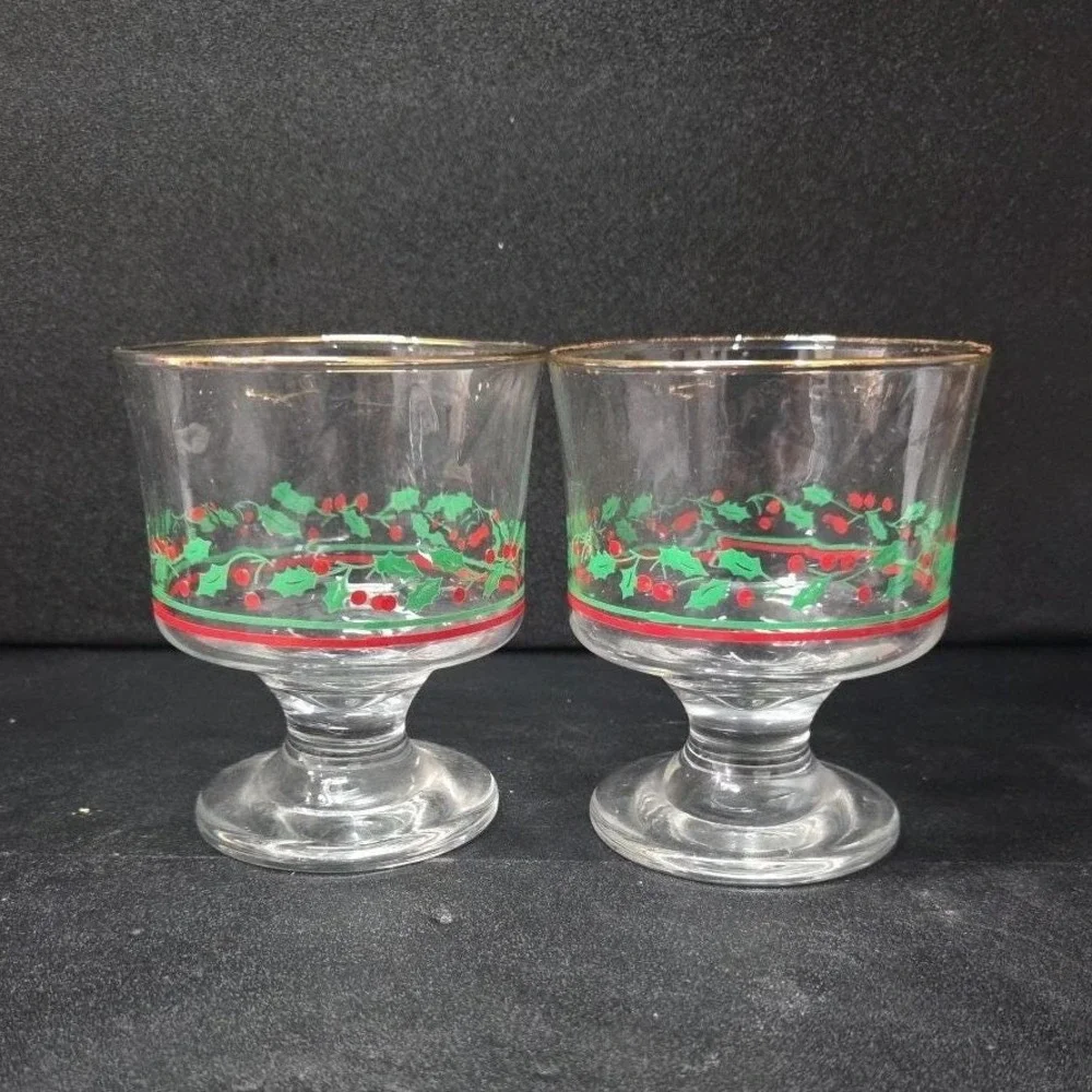 Libbey Christmas‎ Dessert Glasses, Set of 2, Vintage Holly & Berries Design